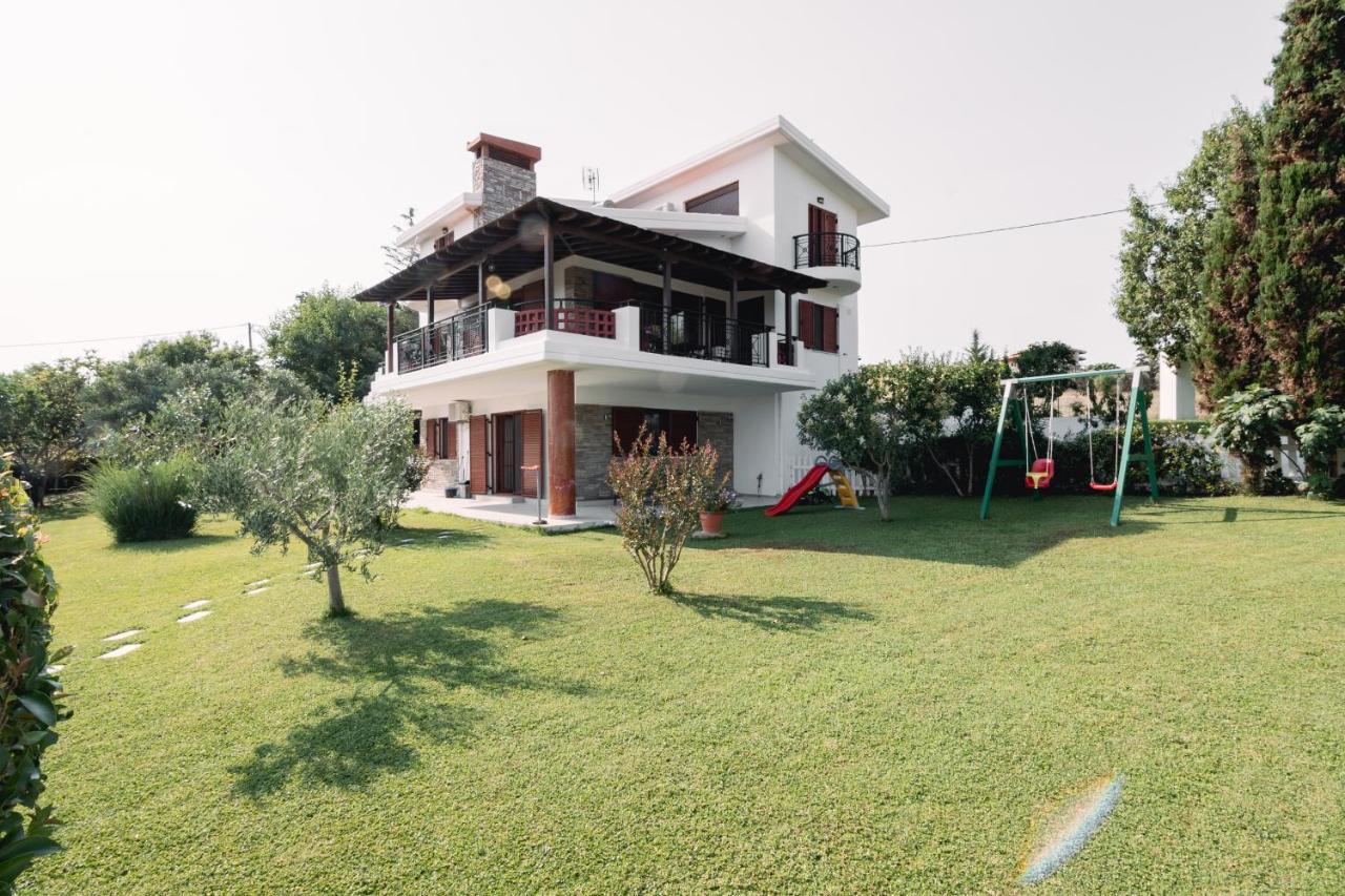 Theoni'S Country House With Garden And Sea View อเล็กซานโดรโพลิส ภายนอก รูปภาพ