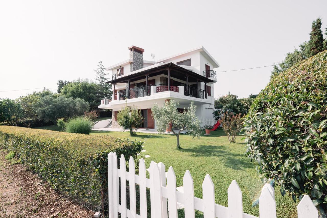 Theoni'S Country House With Garden And Sea View อเล็กซานโดรโพลิส ภายนอก รูปภาพ